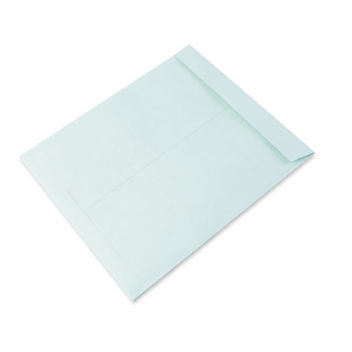 Envelope designed for greeting cards and postcards with quick seal